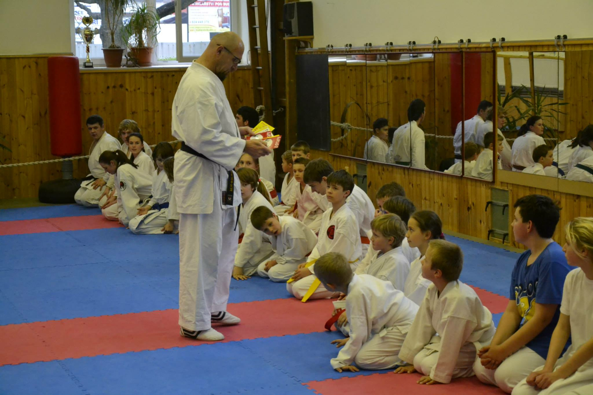 Kondiční a bojový trénink v dojo